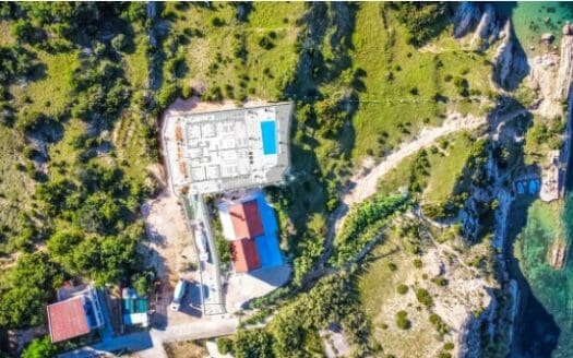 Luxury apartment in a modern villa on the island of Pag