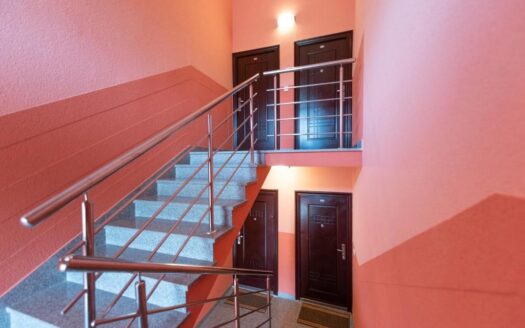 Piękny apartamentowiec blisko morza, Vinišće