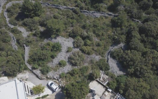 Your seaside corner – a 1,586 m² plot in a quiet part of Rogoznica