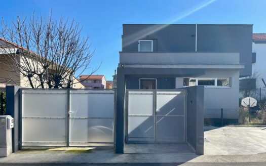 Luxury house in Zadar – ideal for family living and investment