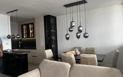 Ekskluzywny apartament 90 m² – Split, Trstenik – 14 piętro, panoramiczny widok na morze