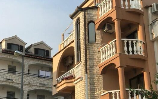 Čiovo, Okrug Gornji – apartment building with 7 units